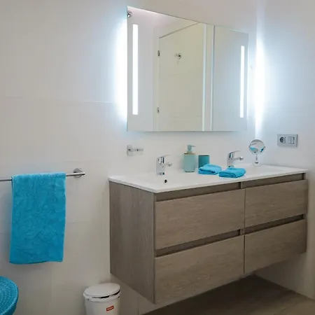 Ocean Garden Beautiful Free Wifi Apartment Playa Paraiso (Tenerife)